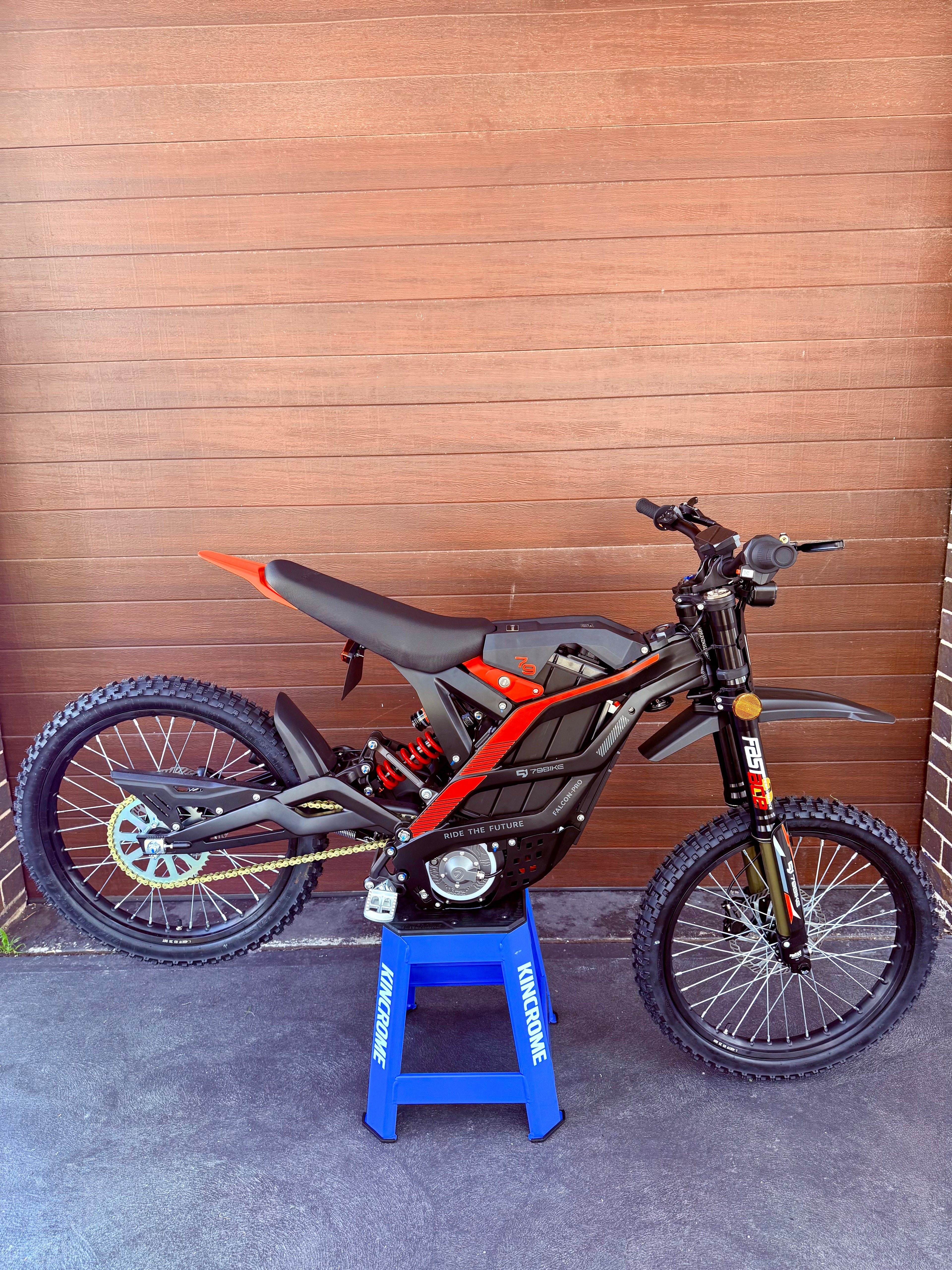 79BIKE-Falcon Pro Electric Dirt Bike - SurRush